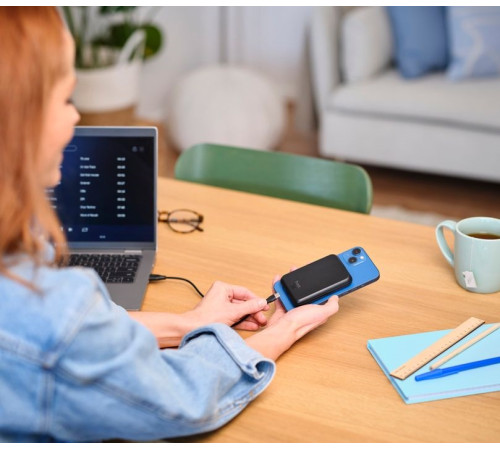 Портативний зарядний пристрій Trust Magnetic WL 5000 mAh Black