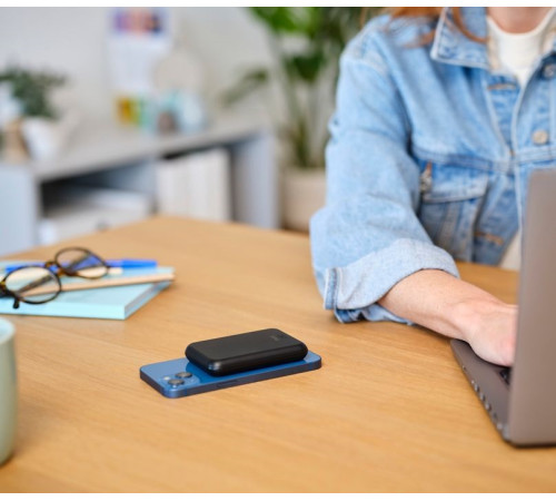 Портативний зарядний пристрій Trust Magnetic WL 5000 mAh Black