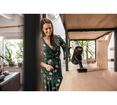 Аккумуляторный пылесос Karcher VC 6 CORDLESS PREMIUM OURFAMILY 1.198-680.0