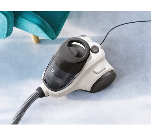 Пылесос Electrolux EC41-2SW