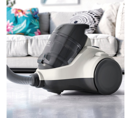 Пылесос Electrolux EC41-2SW