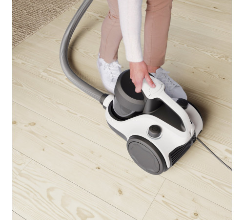 Пылесос Electrolux ECC21-2IW