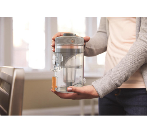 Портативный BLACK&DECKER аккум. электровеник BHFEV182B