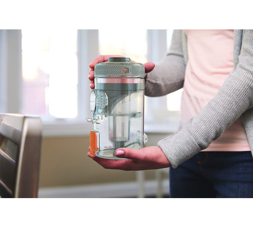 Портативный BLACK&DECKER аккум. электровеник BHFEV182C