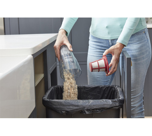 Портативный BLACK&DECKER аккум. электровеник SVB620JW