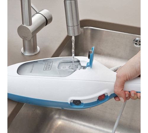 Портативный BLACK&DECKER паровая щетка FSM13E1