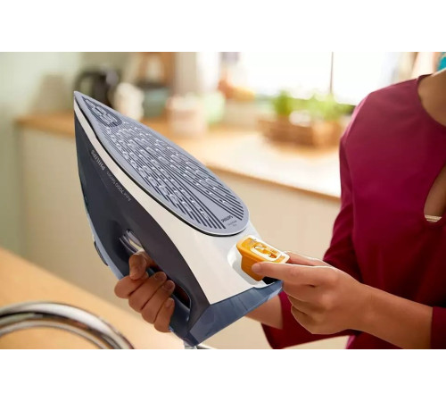 Утюг Philips DST7030/20