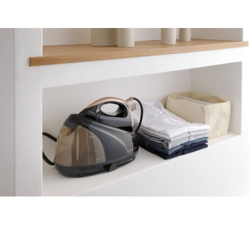 Утюг с парогенератором Panasonic NI-GT500NTW