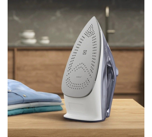Утюг Electrolux E6SI1-2MN