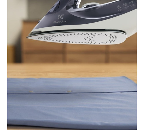 Утюг Electrolux E6SI1-2MN