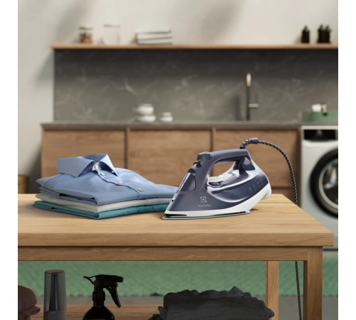 Утюг Electrolux E6SI1-2MN