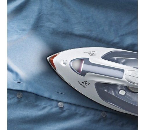 Утюг Electrolux E7SI1-4WB