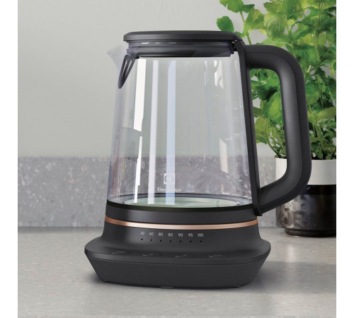 Электрочайник Electrolux E7GK1-8BP