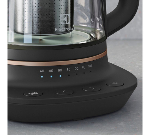 Электрочайник Electrolux E7GK1-8BP