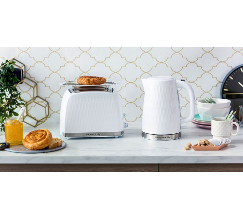 Чайник Russell Hobbs 26050-70 Honeycomb White