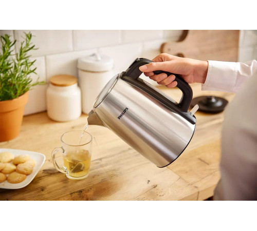 Электрочайник Philips HD9351/90