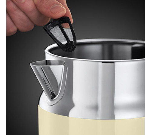 Электрочайник Russell Hobbs 21672-70 Retro Cream