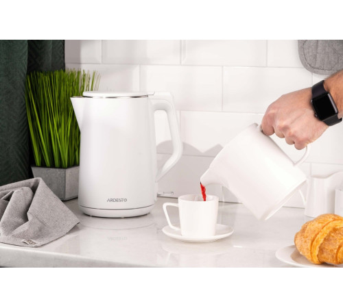 Электрочайник Ardesto EKL-X50/1.7 л/2200 Вт/двойные стенки/Strix контроль/белый