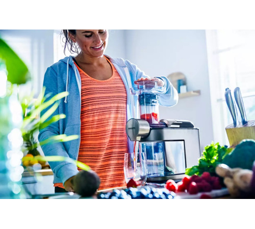 Соковыжималка шнековая Philips HR1945/80