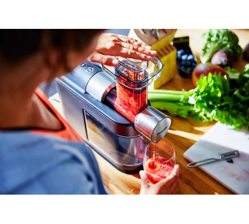 Соковыжималка шнековая Philips HR1945/80