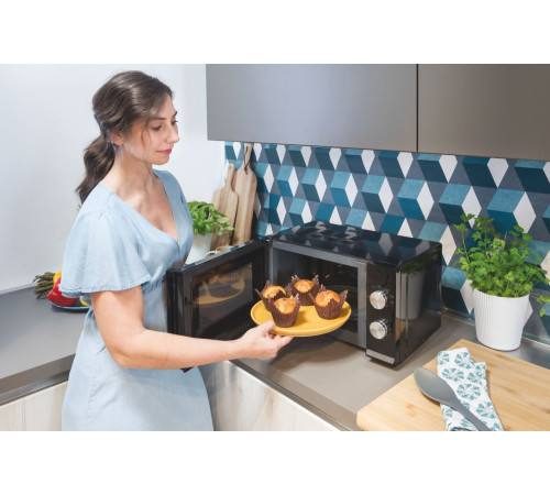 Мікрохвильова піч Candy CMW20TNMB