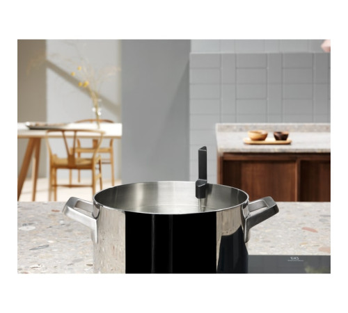 Варочная поверхность Electrolux EIS8648 индукционная