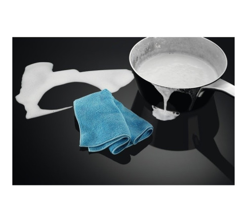 Варильна поверхня Electrolux IPE6454KF