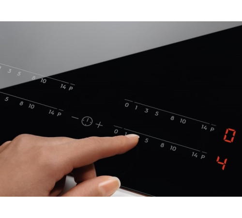 Варильна поверхня Electrolux IPE6455KF