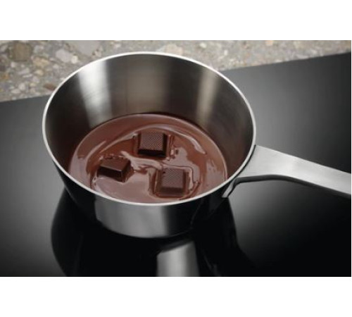 Варочная поверхность Electrolux IPES6452KF