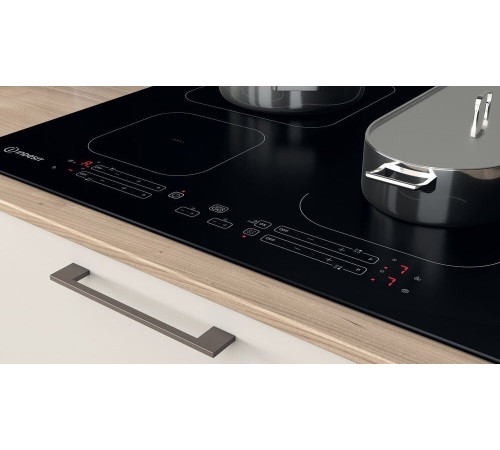 Варочная поверхность электрическая Indesit IB65B60NE