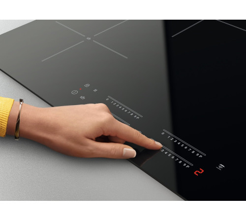 Варочная поверхность Zanussi IPZS6452KC