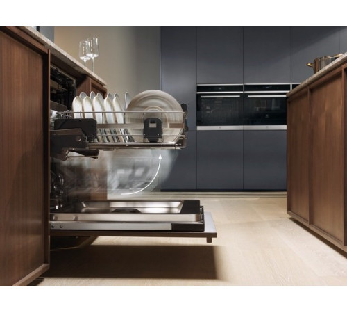 Встраиваемая посудомоечная машина Electrolux EEC967310L