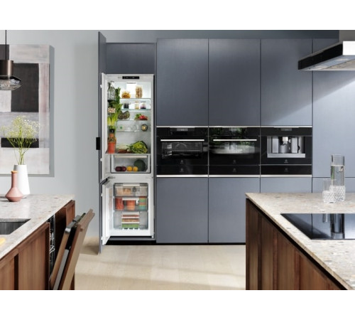 Встраиваемая посудомоечная машина Electrolux EEC967310L