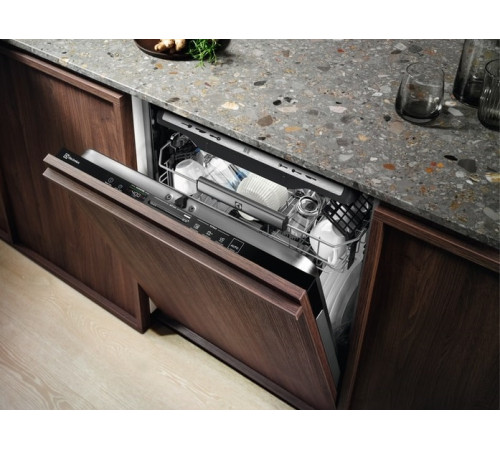 Встраиваемая посудомоечная машина Electrolux EEC967310L