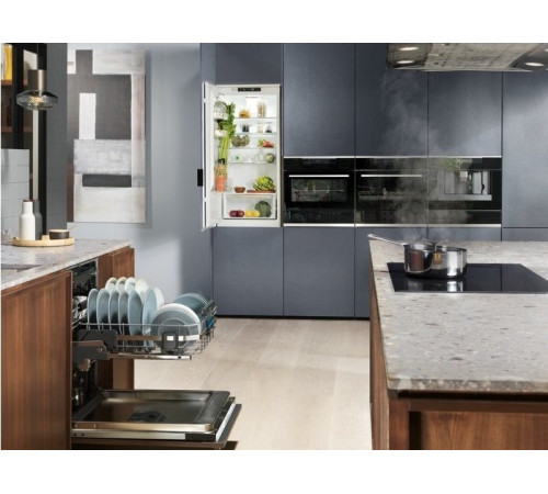 Встраиваемая посудомоечная машина Electrolux EEC967310L