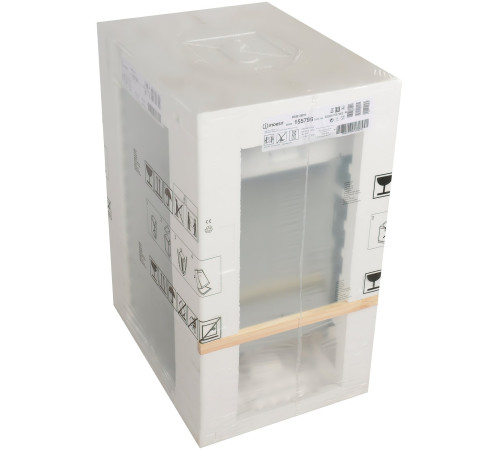 Посудомоечная машина Indesit DSIE2B10