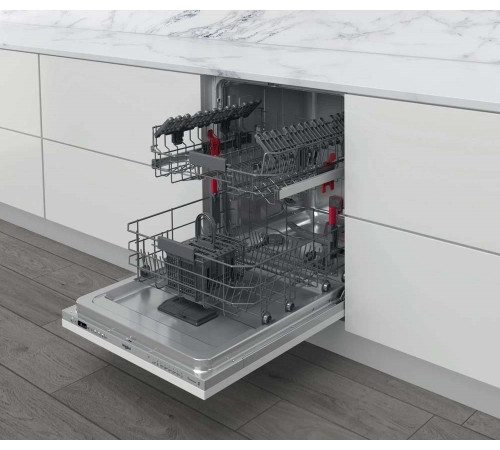 Встраиваемая посудомоечная машина Whirlpool WI7020P