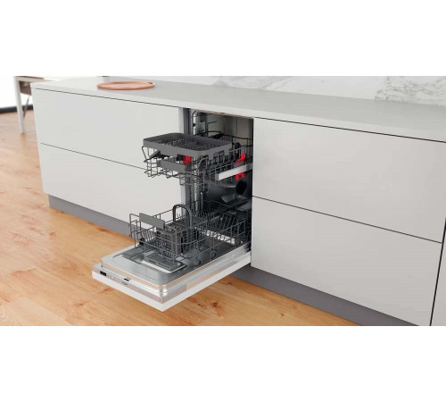 Встраиваемая посудомоечная машина Whirlpool WSIC3M27C