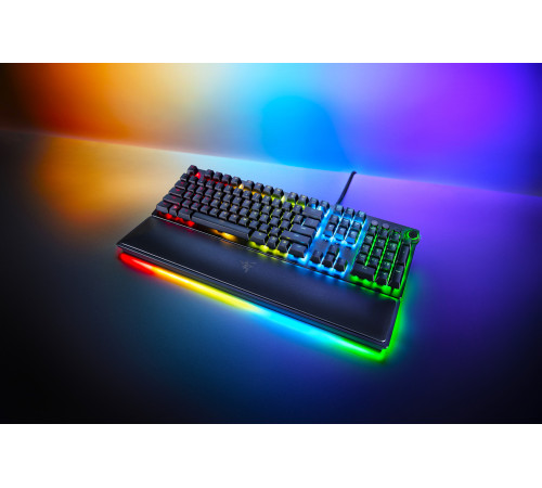 Ігрова клавіатура Razer BlackWidow Ultimate CHROMA V2 (RZ03-02030700-R3R1)