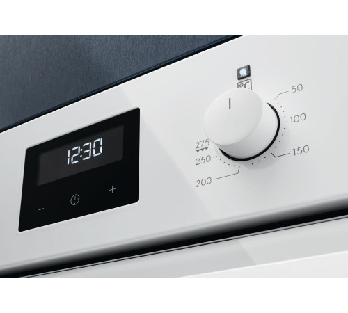 Духовой шкаф Electrolux OED3H50TW