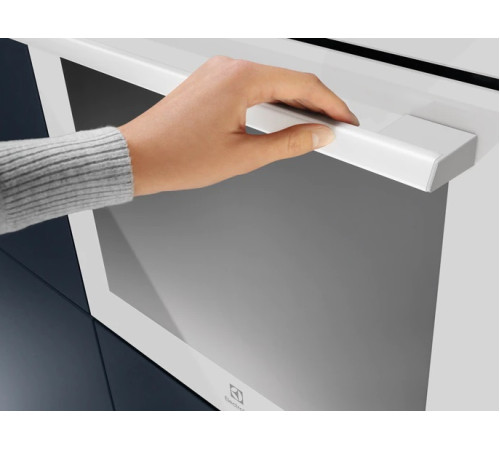Духовой шкаф Electrolux OKC8H39WV