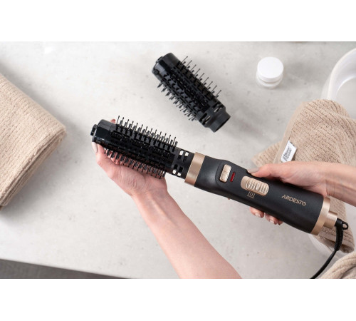 Фен-щетка Ardesto HD-C100