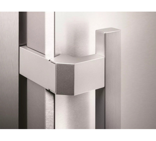 Холодильник Liebherr CN5735