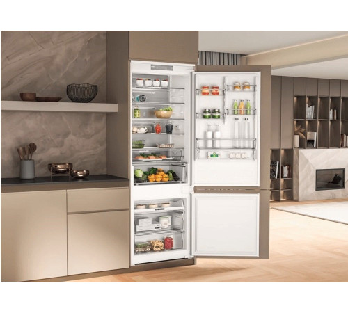 Встраиваемый холодильник Whirlpool WHSP70T121