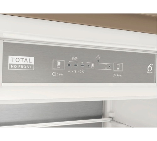 Встраиваемый холодильник Whirlpool WHSP70T121