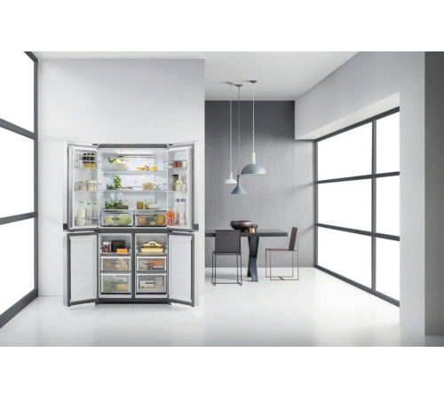 Холодильник Whirlpool WQ9B2L