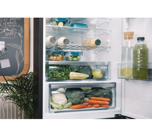 Холодильник Gorenje NRK6192ABK4