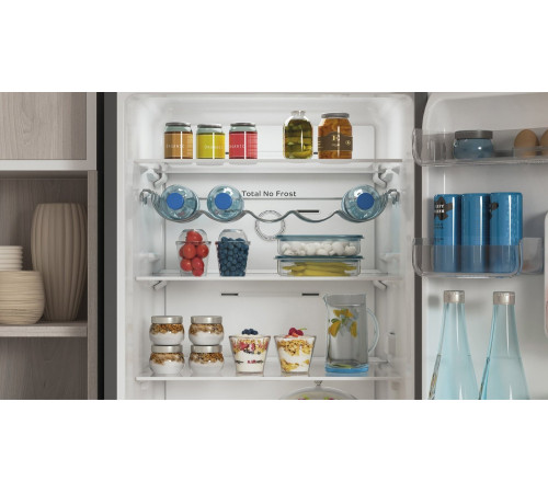 Холодильник Indesit INFC8TI21X0