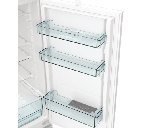 Встраиваемый холодильный шкаф Gorenje RKI418FE0
