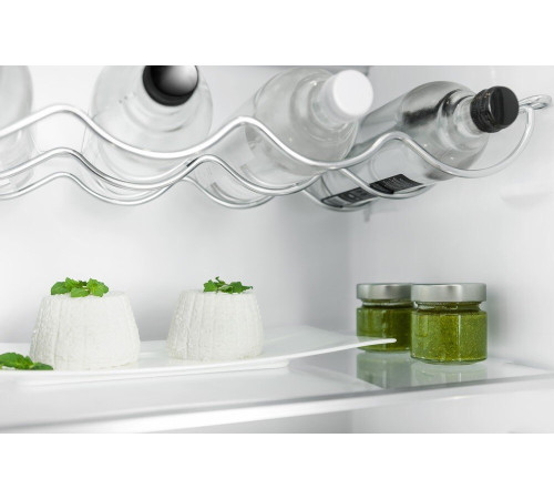 Встраиваемая холодильная камера Whirlpool ARG18082A ++